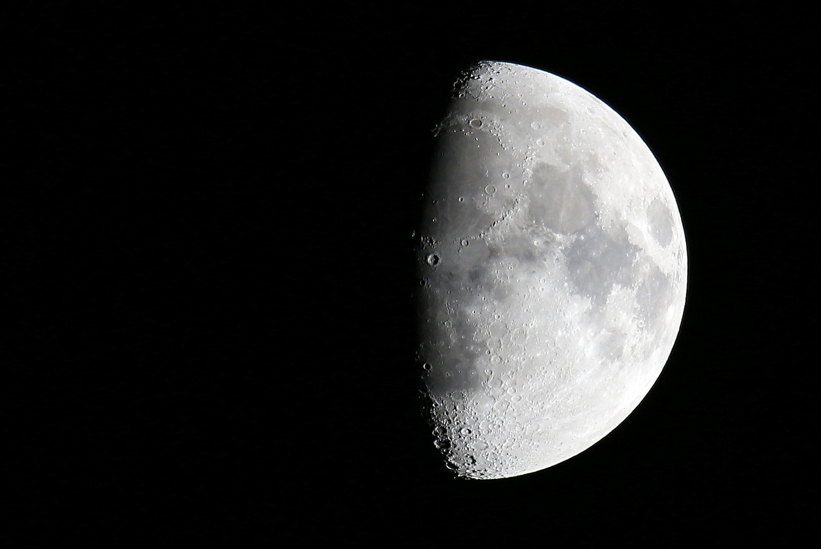 Halb Mond Halb Mond