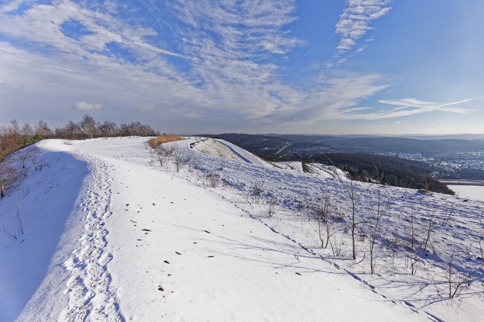 Haldenmotive, hier: Winterimpressionen auf dem Plateau der Bergehalde Göttelborn