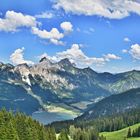 Haldensee und Gimpel mit Roter Flüh