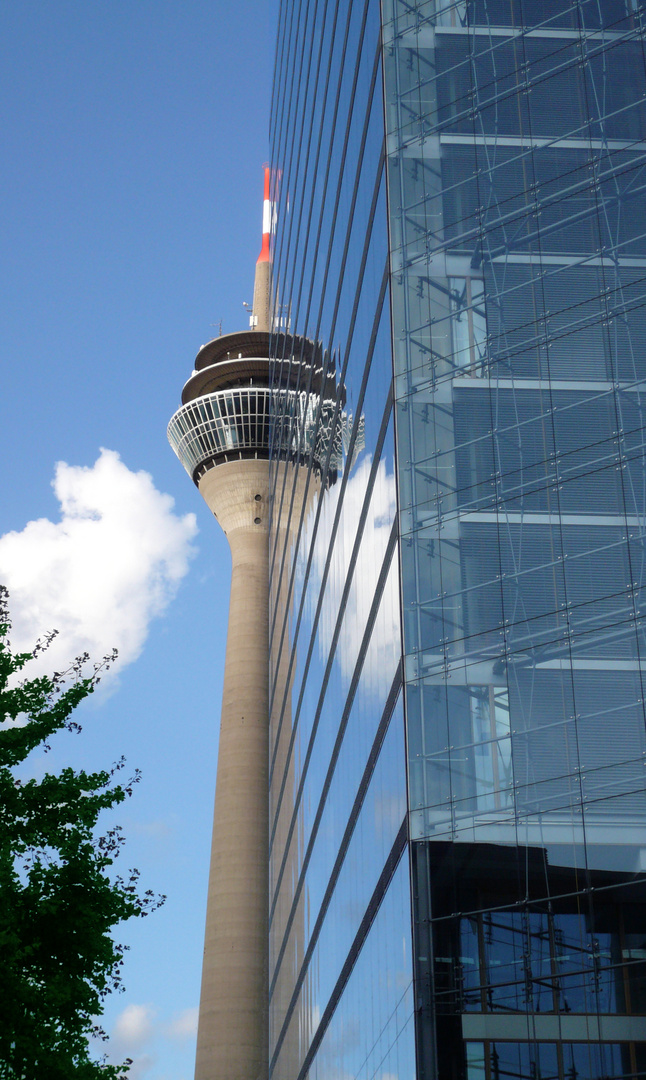 Half 'n half - Stadttor/Rheinturm