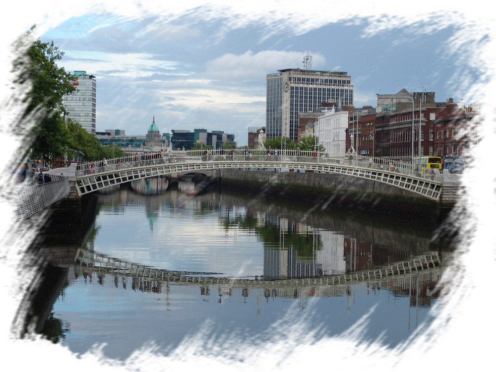 Half Penny Bridge, Dublin