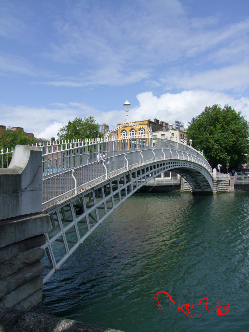 Halfpenny Bridge