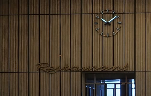 Halle des Ehemaligen Flughafens Tempelhof in Berlin