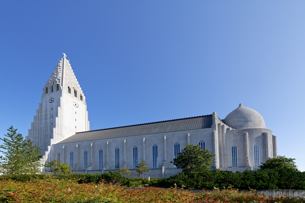 HALLGRIMSKIRKJA  2