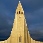 Hallgrímskirkja im Abendlicht