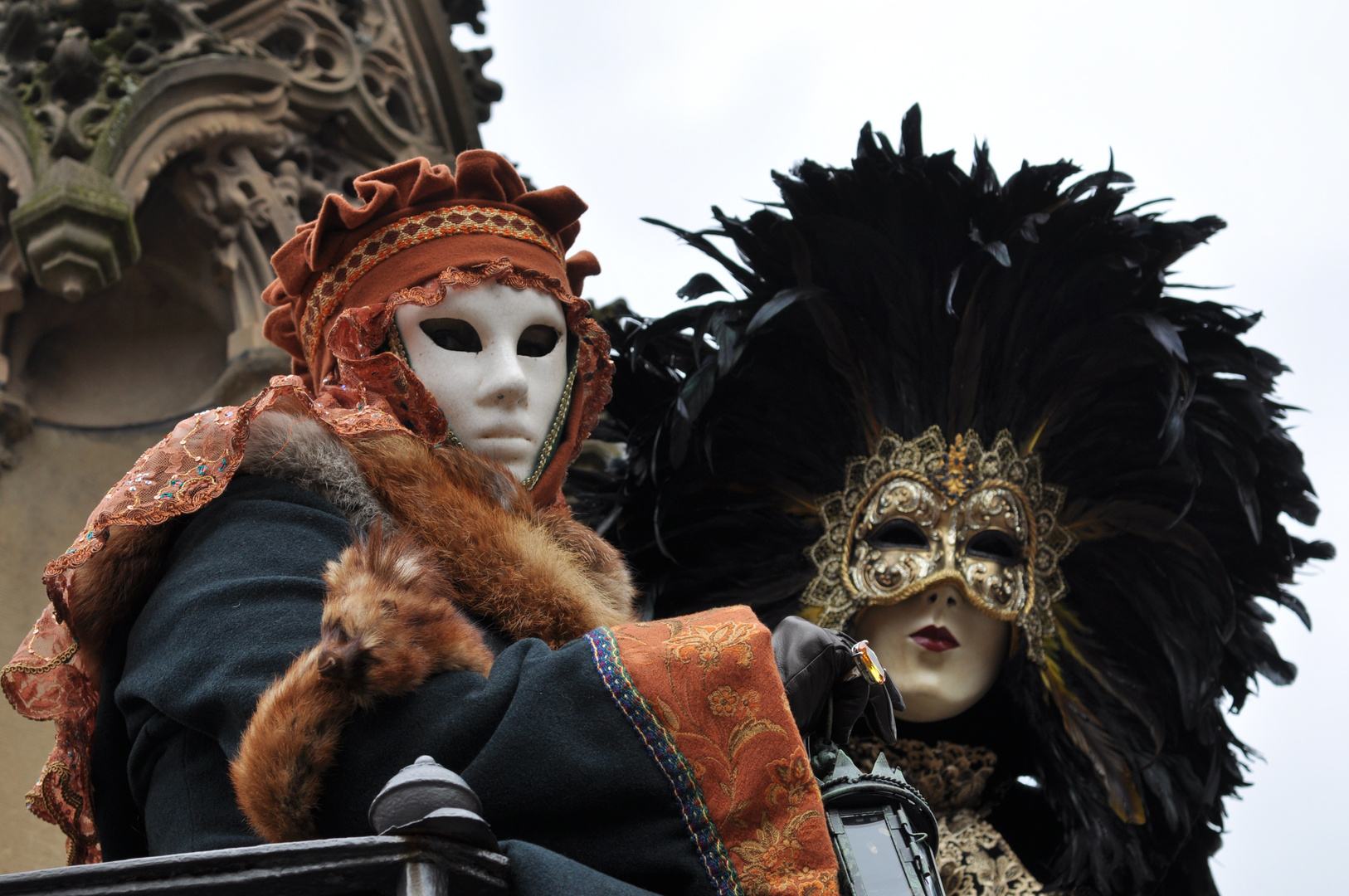 Hallia Venezia  2011_Masken am Pranger...