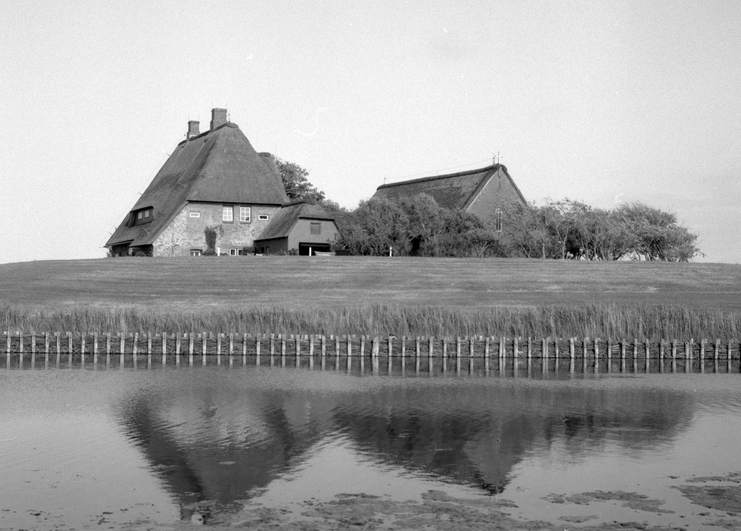 Hallig Hooge, Kirchwarft