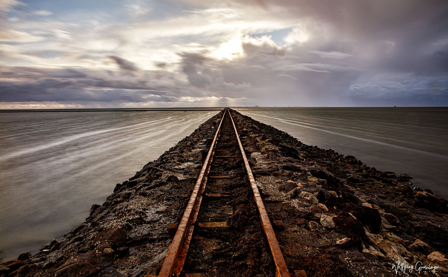 Halligbahn Lüttmoorsiel-Nordstrandischmoor