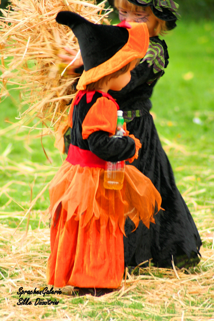 Halloween im Botanischen Garten - Kleine Hexen