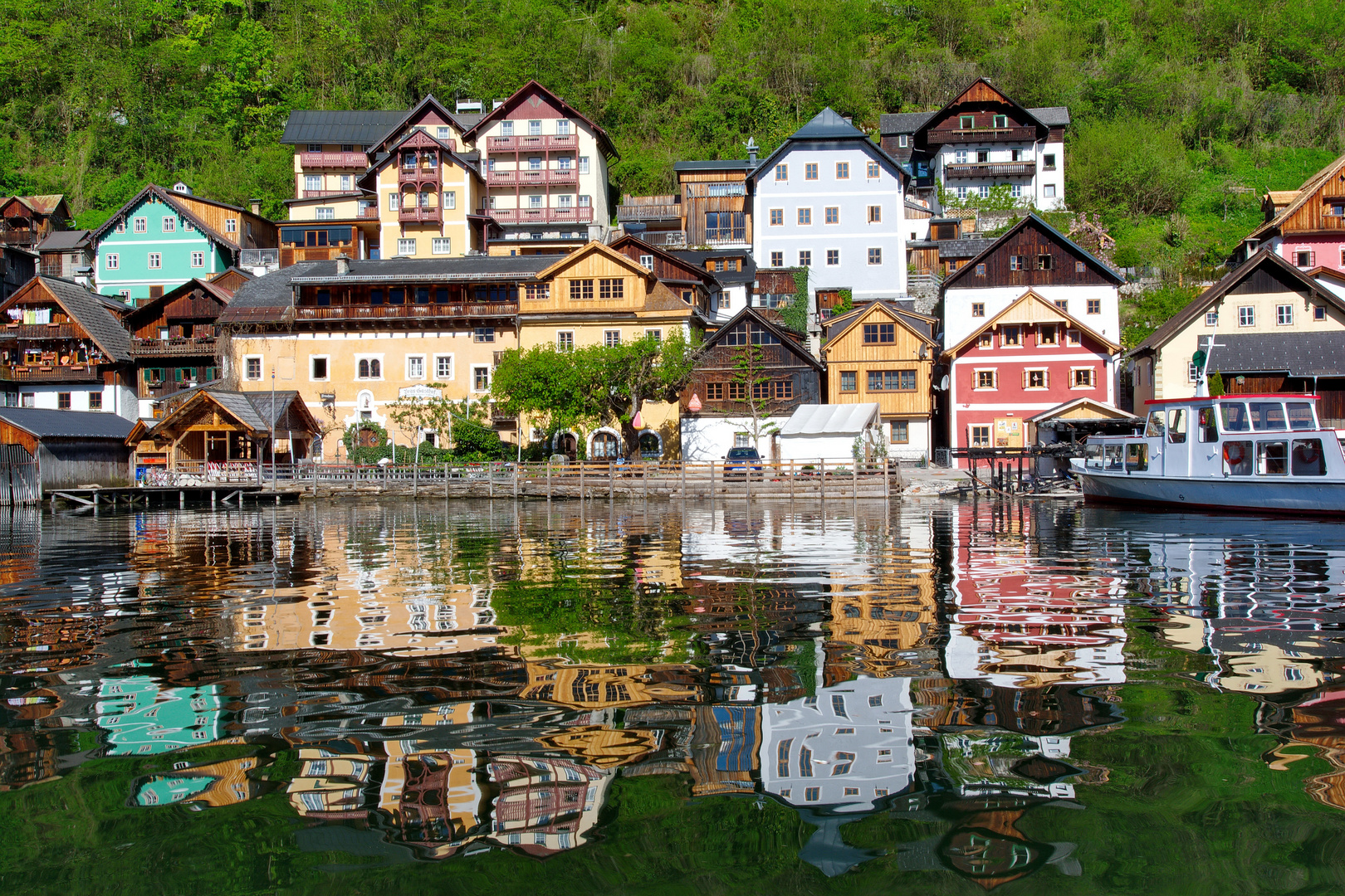 Hallstatt - Häuserfront...