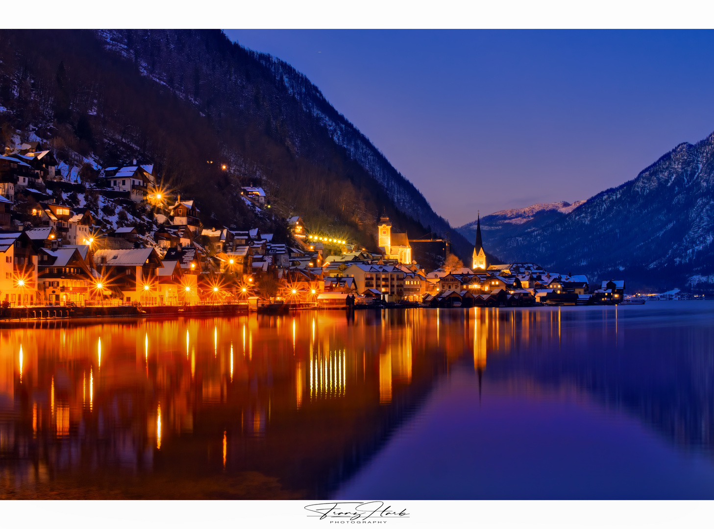 Hallstatt in der blauen Stunde 