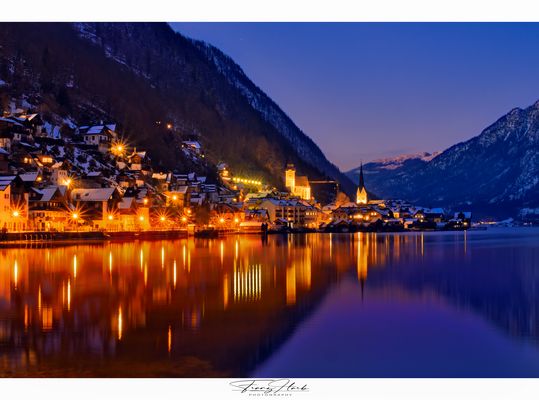 Hallstatt in der blauen Stunde 