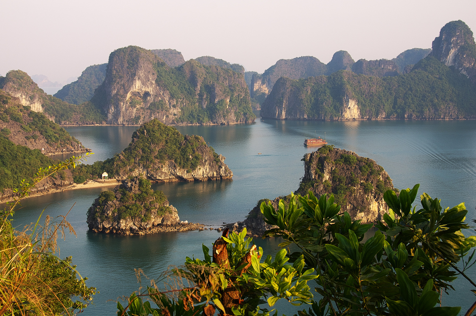 Halong Bay 