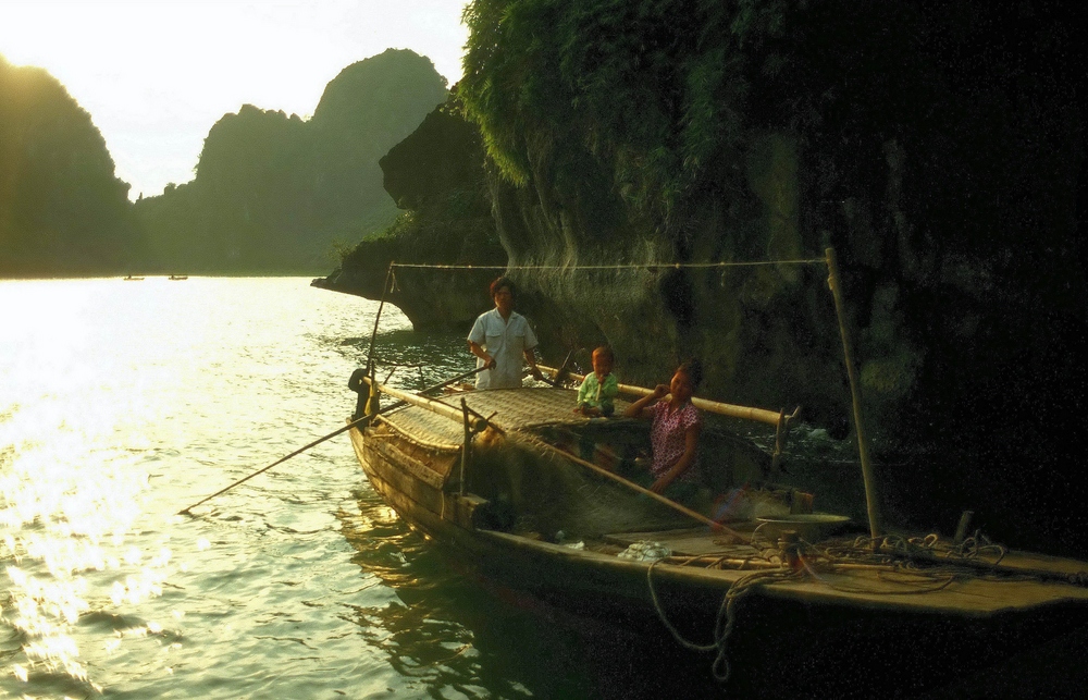 Halong Bay - Morgenstimmung