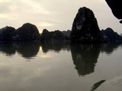 Halong Bay Vietnam/ b