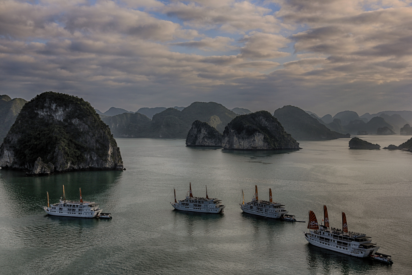  Halong-Bucht