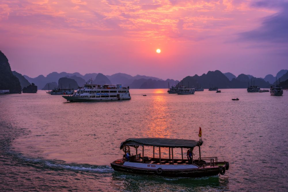 Halong Bucht Sonnenuntergang