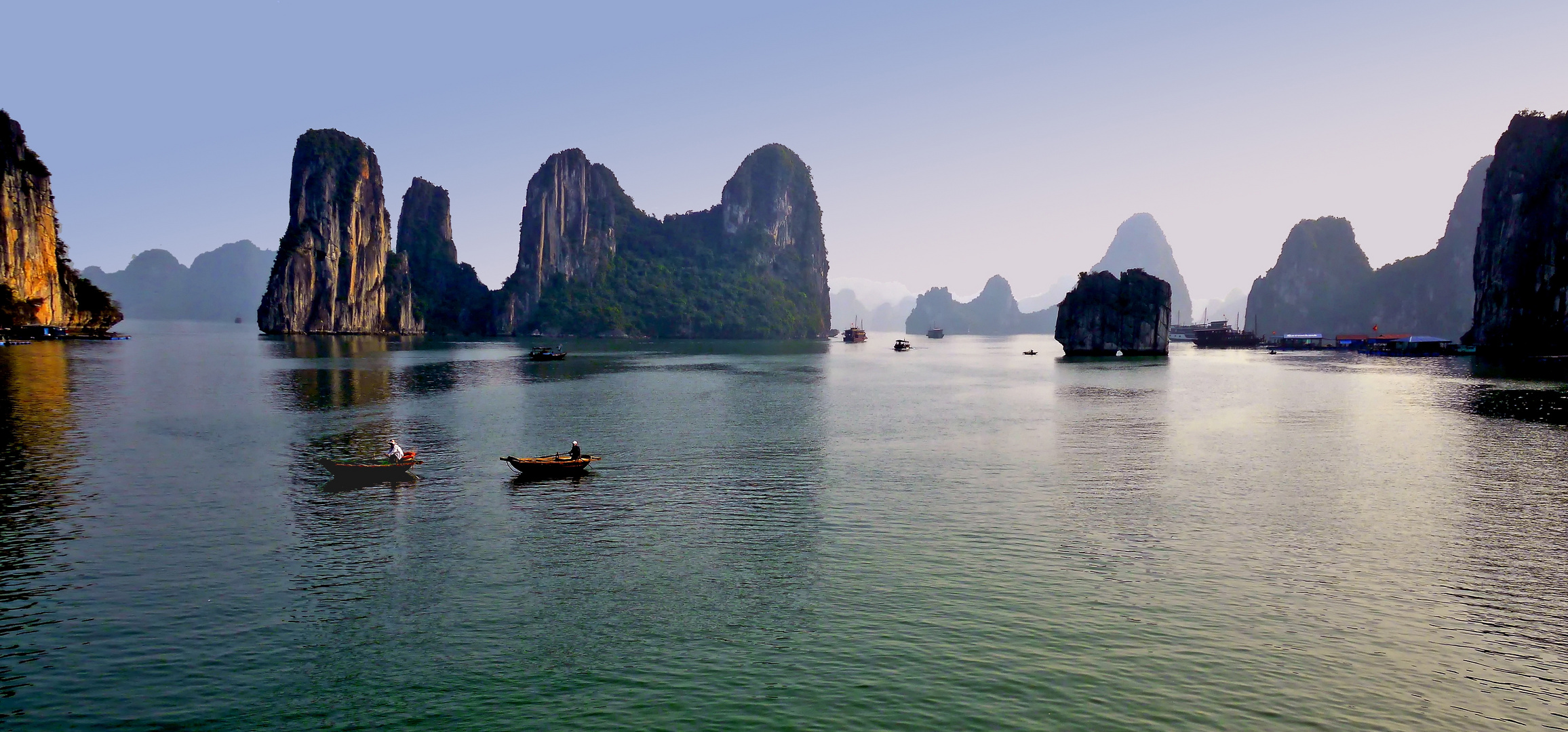 Halong_Bay_012_ji