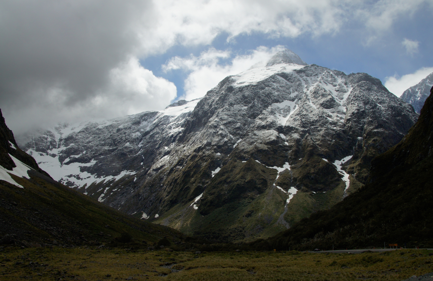 ..Halt am Homer Tunnel..