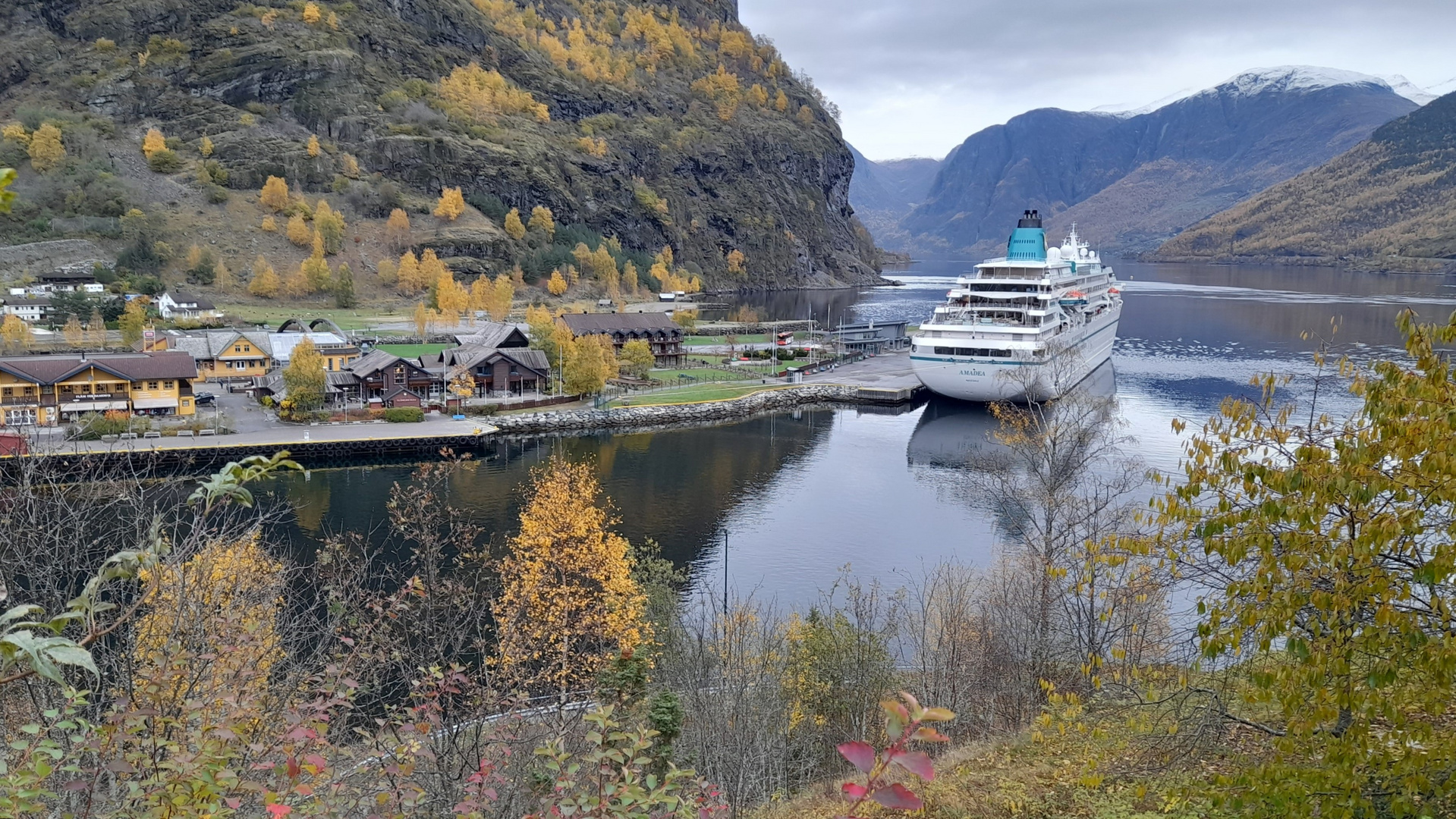 Halt in Flåm ...