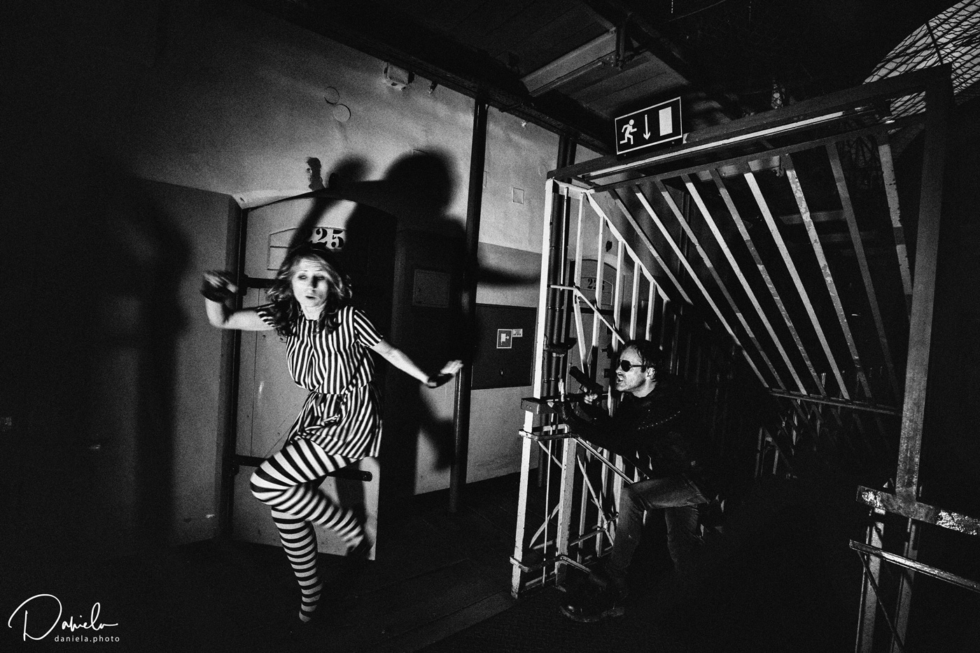 Halt, stehen geblieben! Foto & Bild architektur, quatsch, fun und