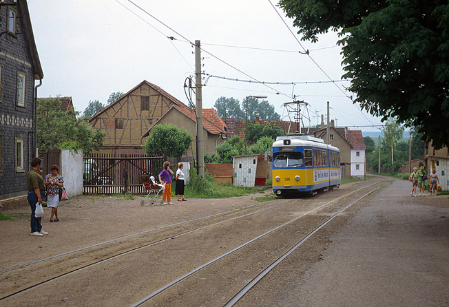 Haltestelle am Dorf