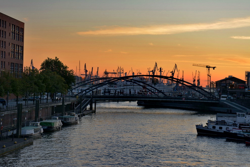 Hamburg 19:00 Uhr die Frisur hällt