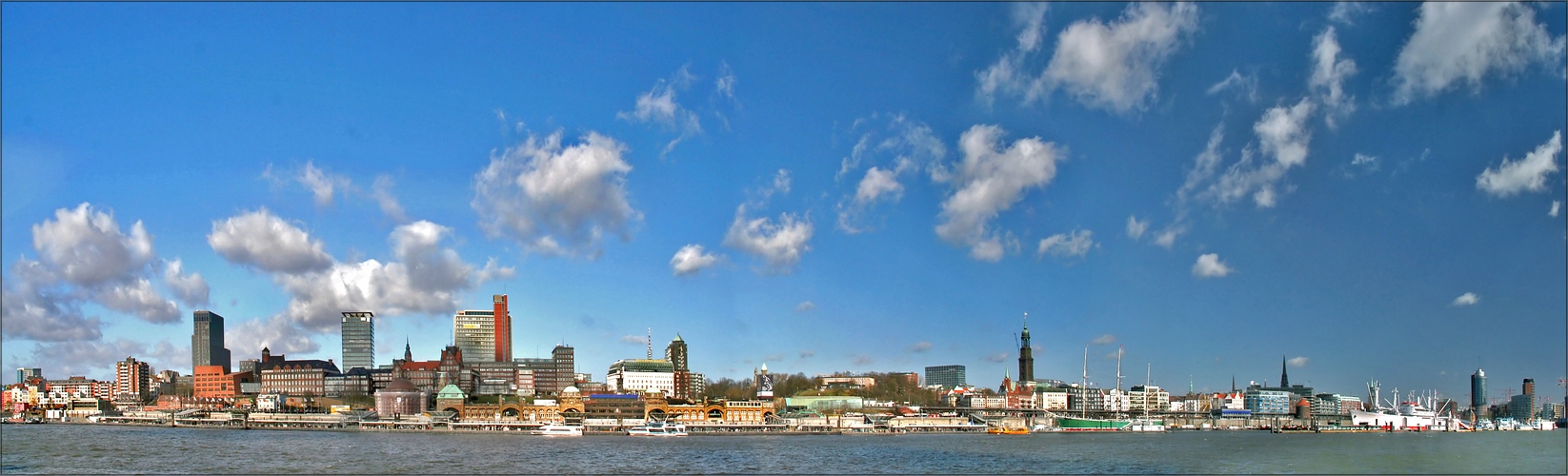 *** HAMBURG**°