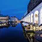 Hamburg - Alsterarkaden und Rathaus