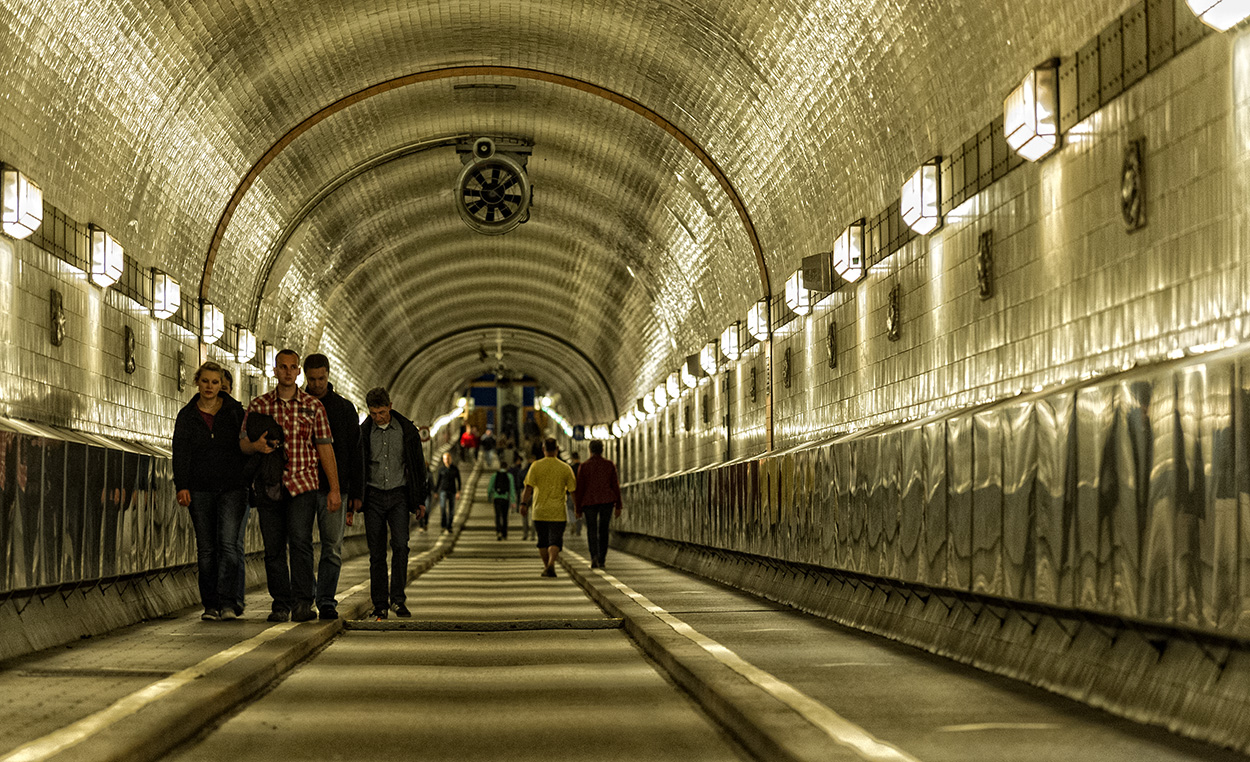 Hamburg - alter Elbtunnel 1