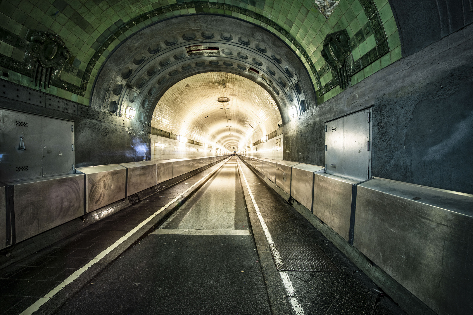 hamburg Alter Elbtunnel