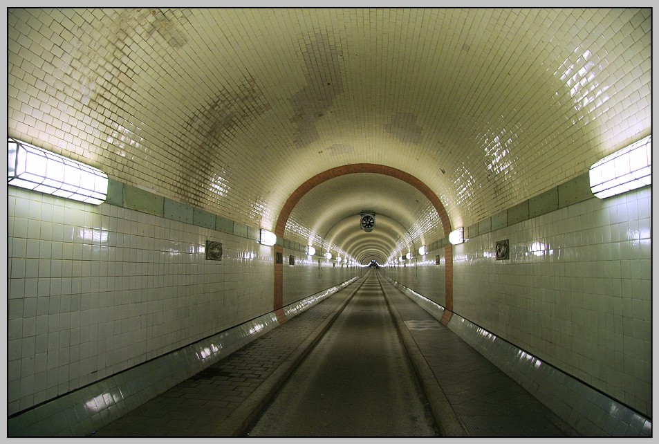 Hamburg - Alter Elbtunnel