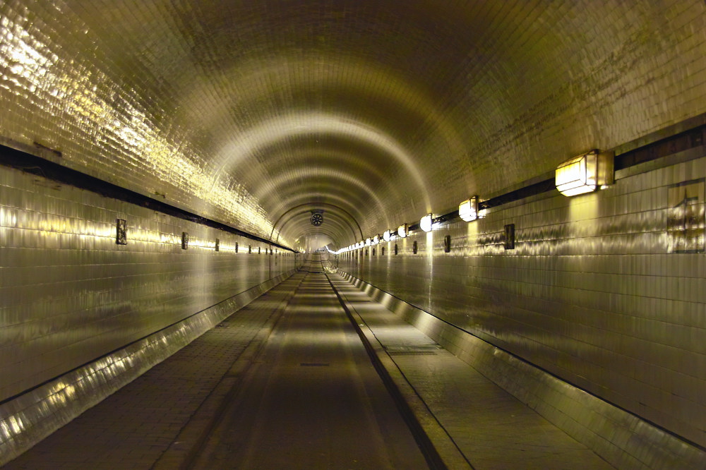 HAMBURG: Alter Elbtunnel