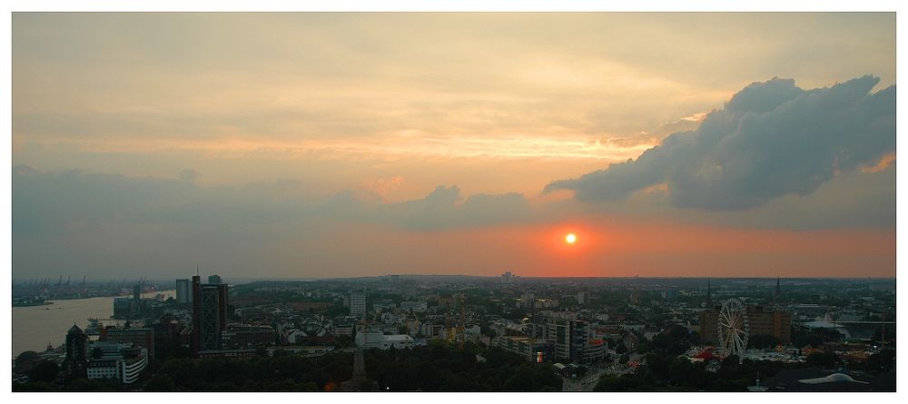 Hamburg am Abend