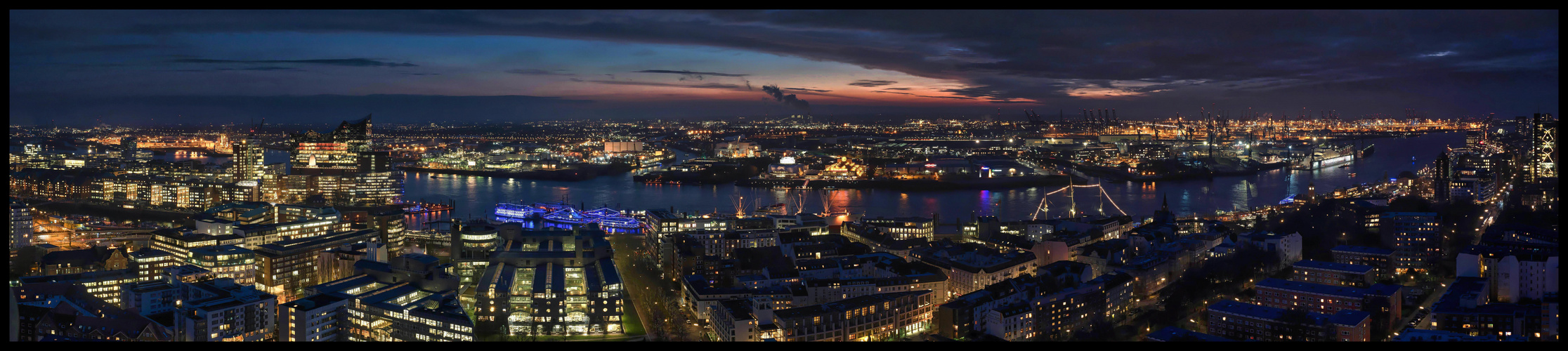 Hamburg am Abend 