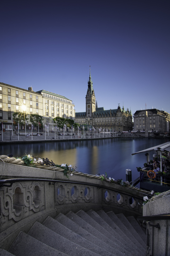 Hamburg am Rathaus