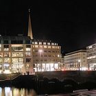 Hamburg an der Alster bei Nacht