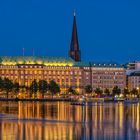 Hamburg. Ballindamm. Blaue Stunde.