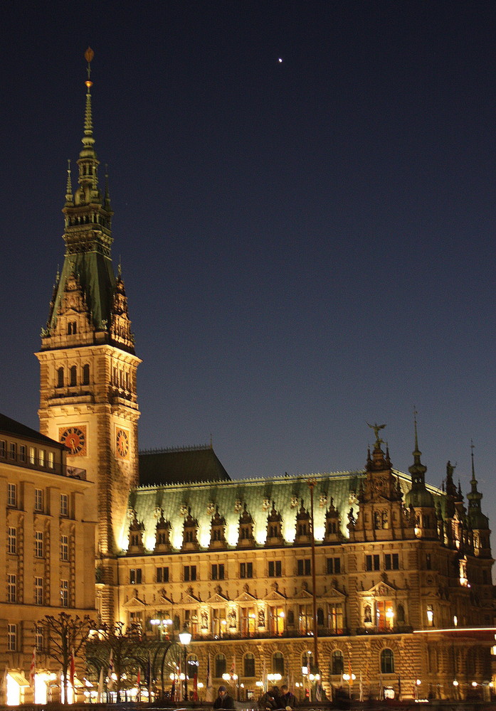 Hamburg bei eisiger Nacht