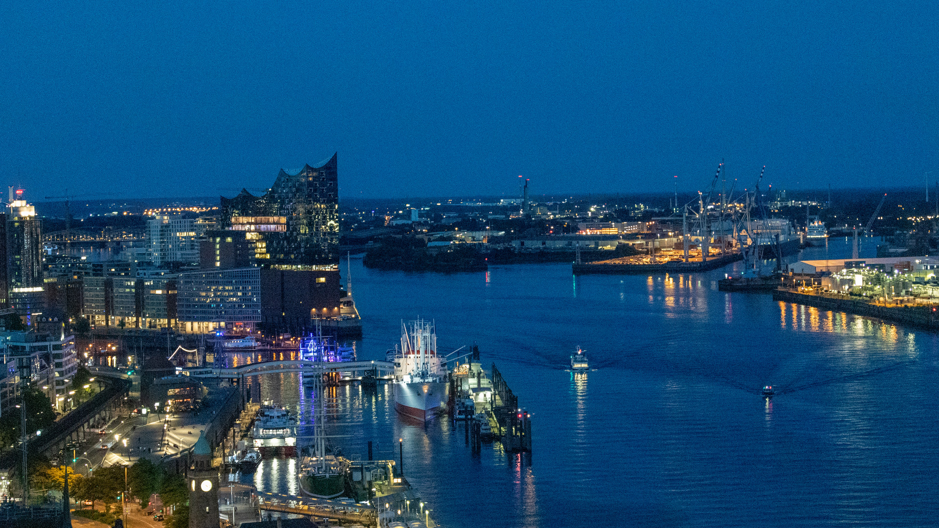 Hamburg bei Nacht