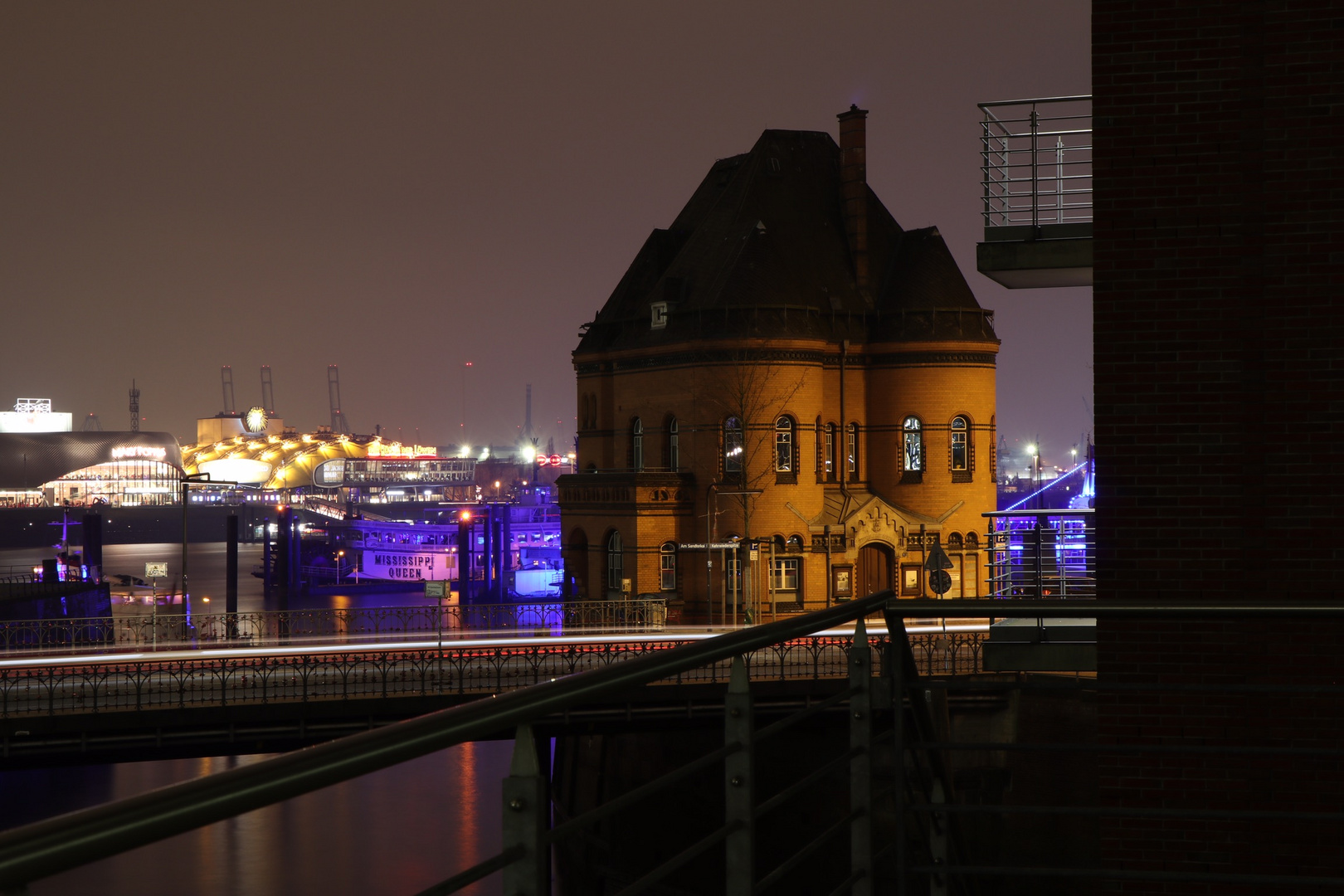 Hamburg bei Nacht