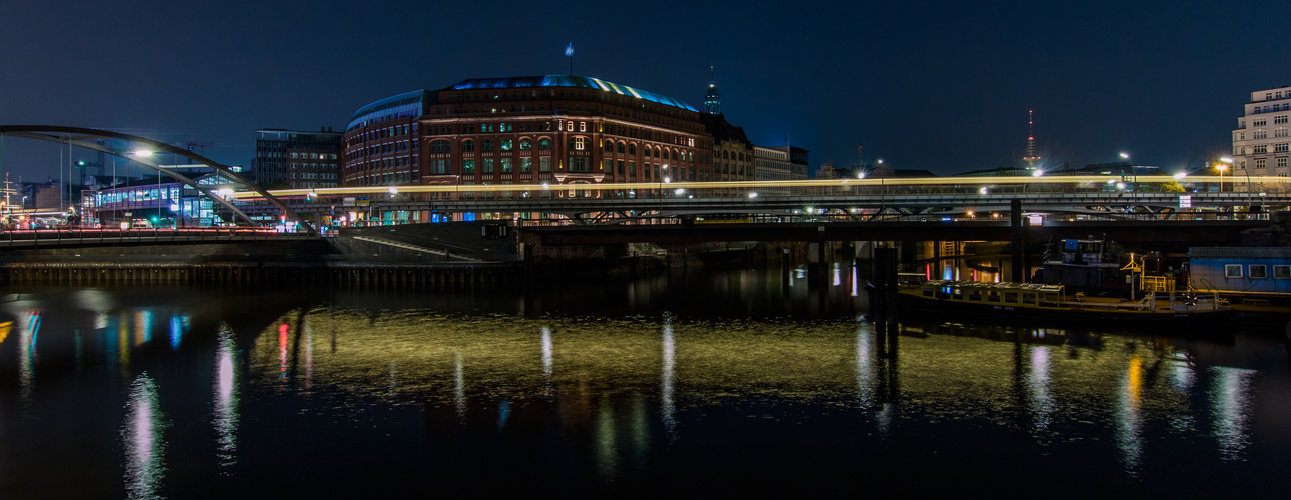 Hamburg bei Nacht!