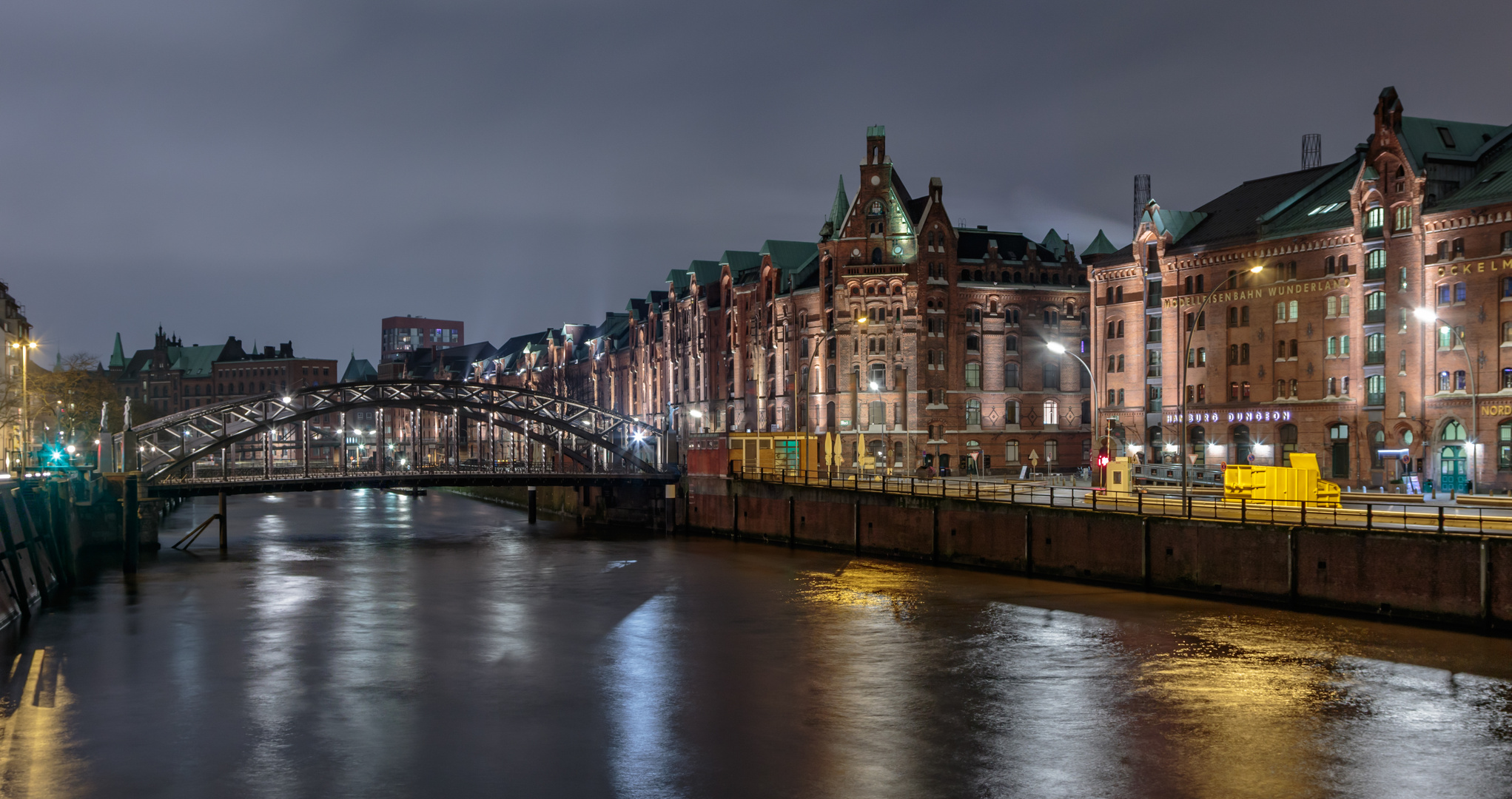 Hamburg bei Nacht