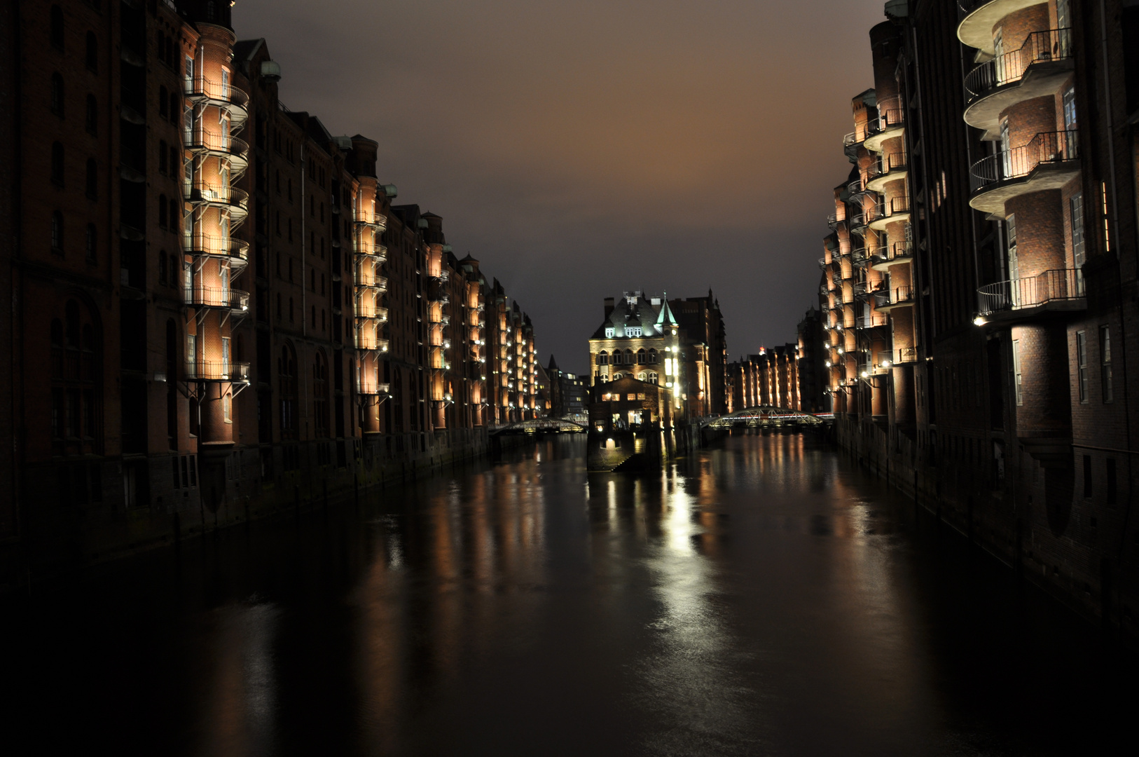 Hamburg bei Nacht