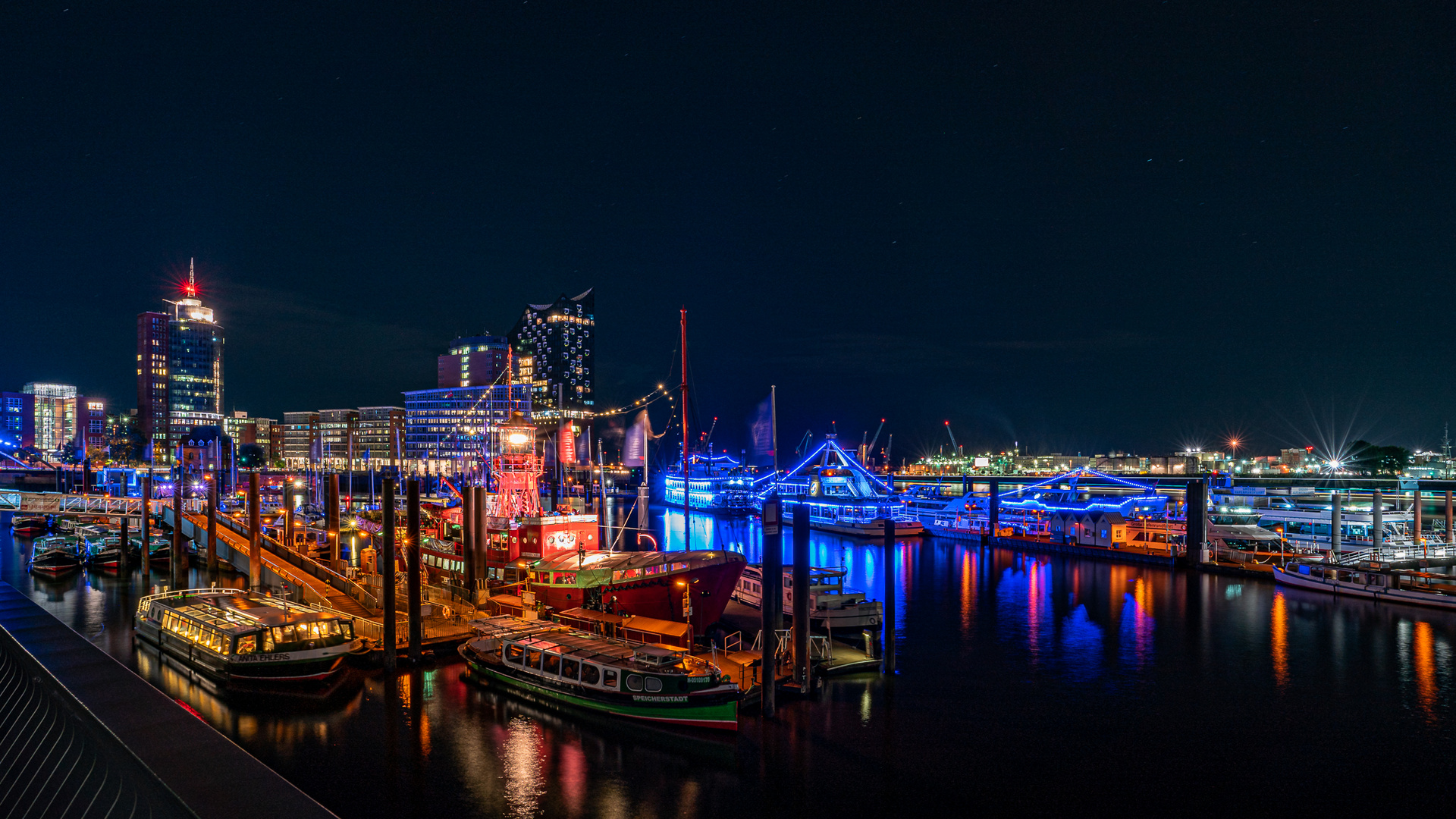 Hamburg bei Nacht