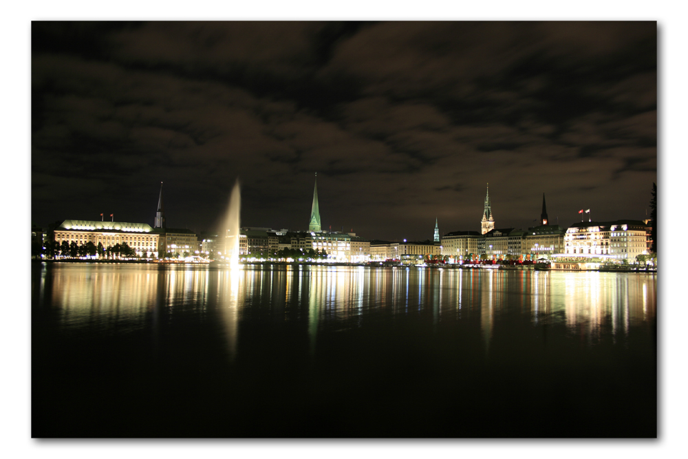 Hamburg bei Nacht