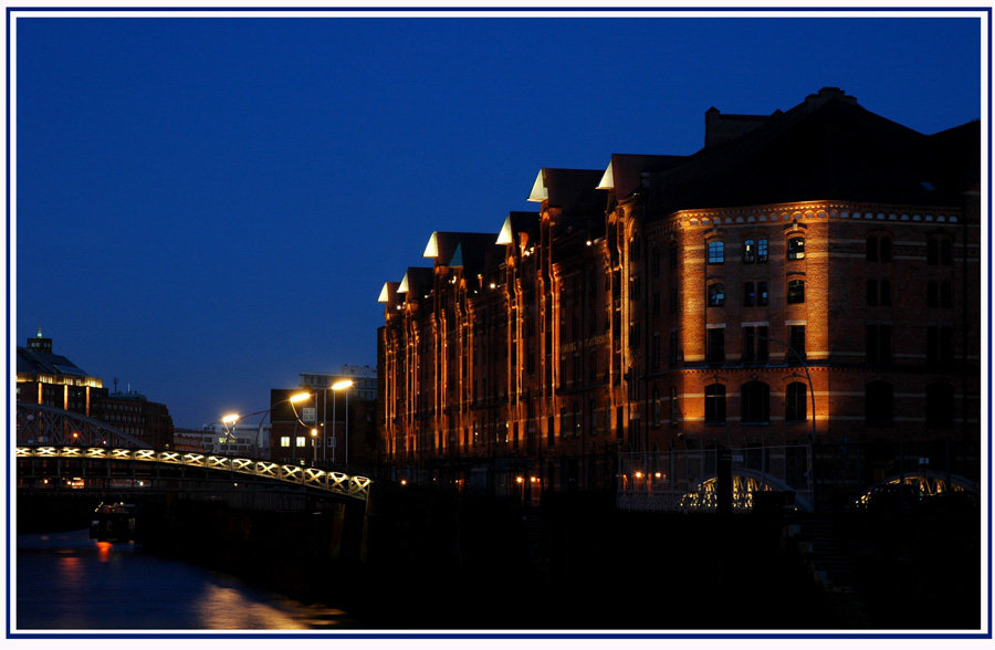 Hamburg bei Nacht