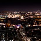 Hamburg bei Nacht - Blick Richtung Steinwerder und Hafen