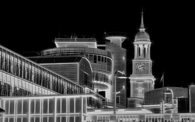 Hamburg bei Nacht - der Michel