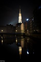 Hamburg bei Nacht